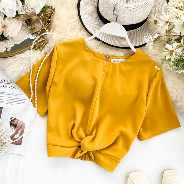 Női alkalmi blúz rövid ujjal és cipzárral több színben