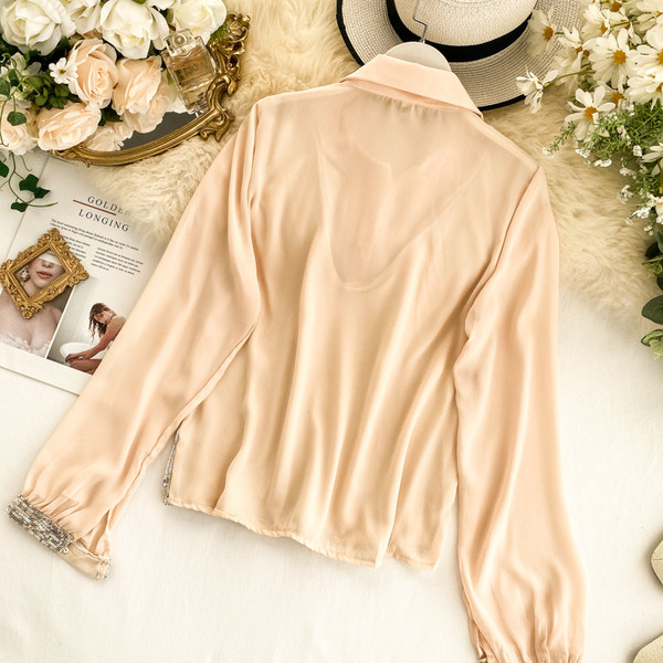 Stílusos női ing flitterekkel és gallérral, három színben