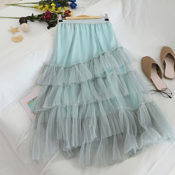 Hosszú női szoknya szabású modell tüll és magas derékkal