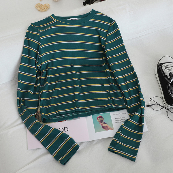 Lezser női blúz több színben, hosszú ujjal és ovális nyakkivágással