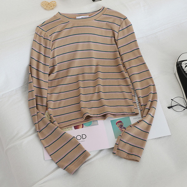 Lezser női blúz több színben, hosszú ujjal és ovális nyakkivágással