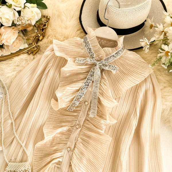 Stílusos női ing fekete, bézs és fehér szalaggal