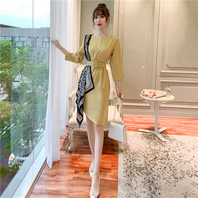 Rochie moderna de dama cu maneci 3/4 si curea de culoare galbena