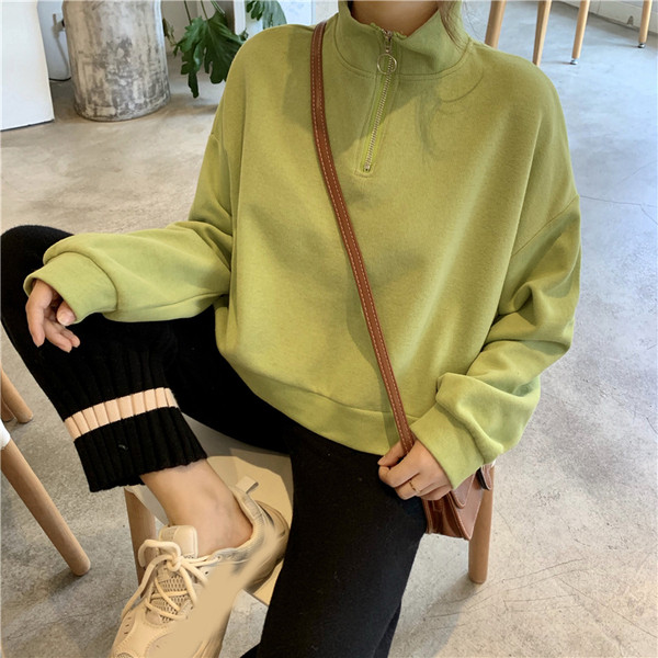 Női hétköznapi rövid blúz magas gallérral és cipzárral, három színben