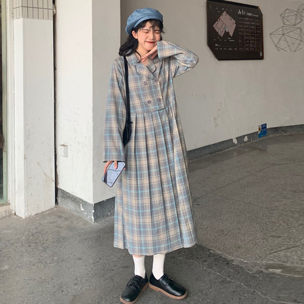 Női lezser hosszú kockás ruha hosszú ujjal