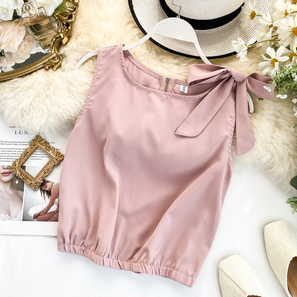 Női felső szalaggal és cipzárral több színben