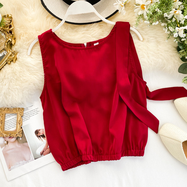 Női felső szalaggal és cipzárral több színben