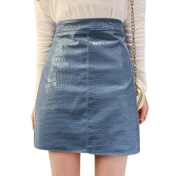 Modern női rövid szoknya műbőrből három színben, magas derékkal