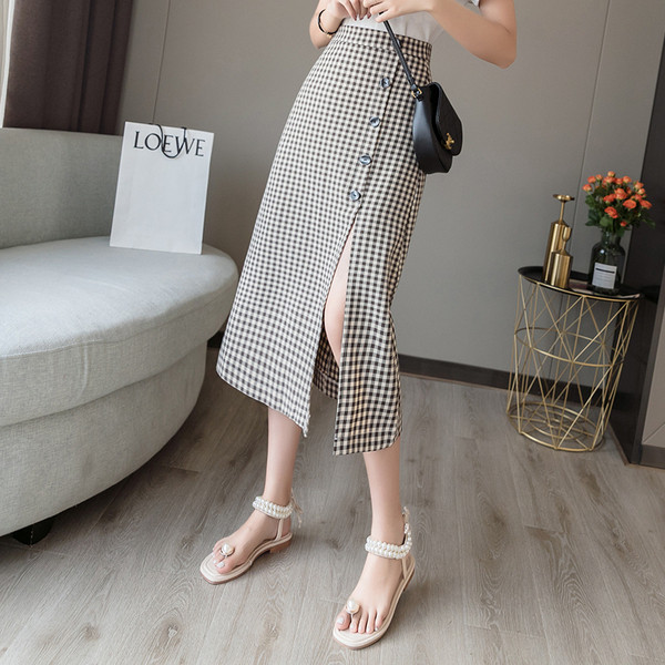 Hosszú női szoknya hasítékkal és gombokkal, két színben