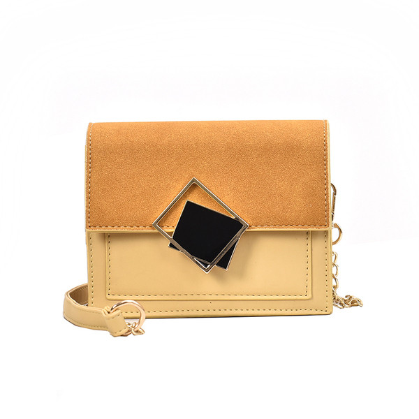 Modern női táska hosszú fémlánccal, négy színben