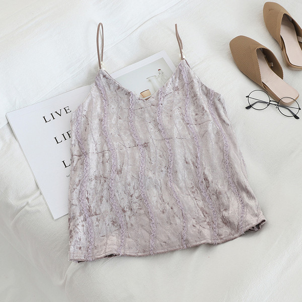 Modern női bársony felső csipkével és vékony pántokkal