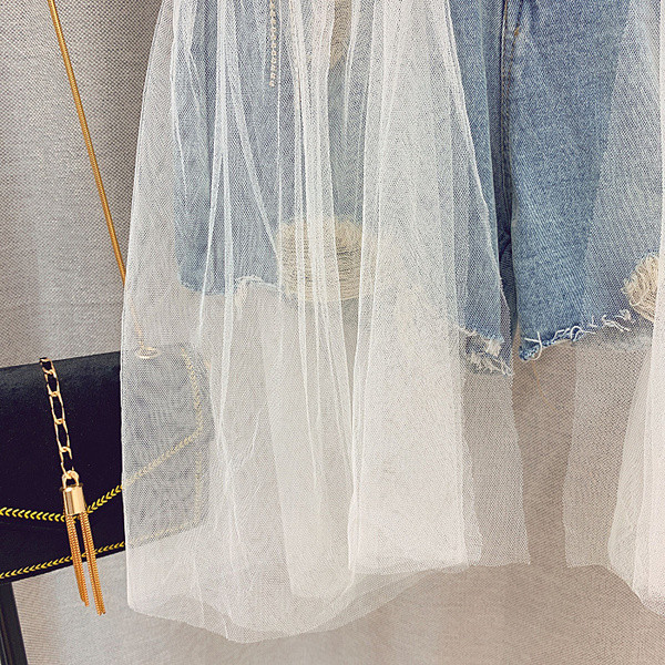 Új modell női rövidnadrág tüll elemmel