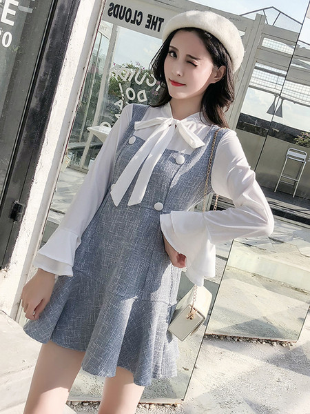 Modern rövid ruha hosszú ujjú kék színben