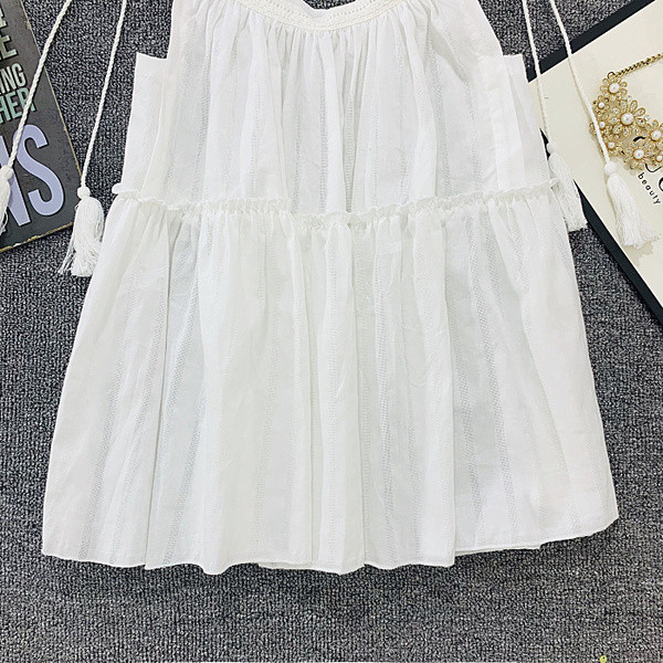 Női lezser felső vékony pánttal - széles modell fehér és zöld színben