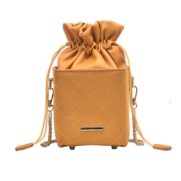 Női táska és nyakkendő fém lánccal több színben