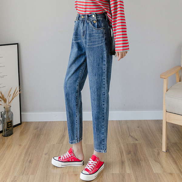 Aktuális női farmer magas derékkal - 9/10 hosszúságú kék színben