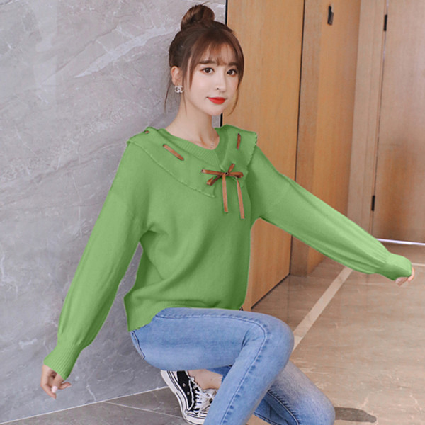 Modern női pulóver V-nyakú és fűzős - fehér és zöld