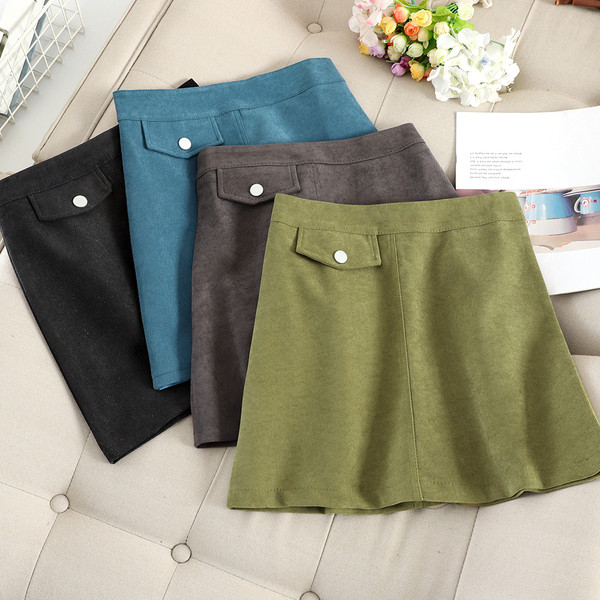 Stílusos női rövid szoknya eco velúrból, négy színben