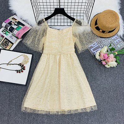 Csipkeujjú, fényes hatású női ruha három színben