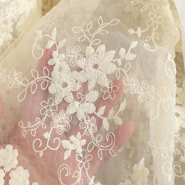 Modern női csipkeblúz három színben szalaggal