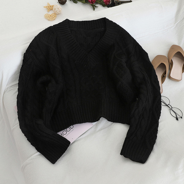 Női pulóver széles modell spitz nyakkivágással, három színben