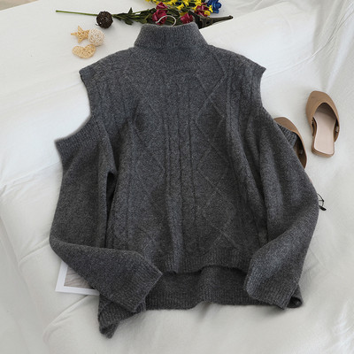 Női pulóver magas gallérral és csupasz vállú, különböző színekben