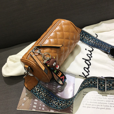 Modern női táska henger alakú többféle színben