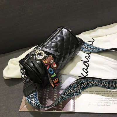 Modern női táska henger alakú többféle színben