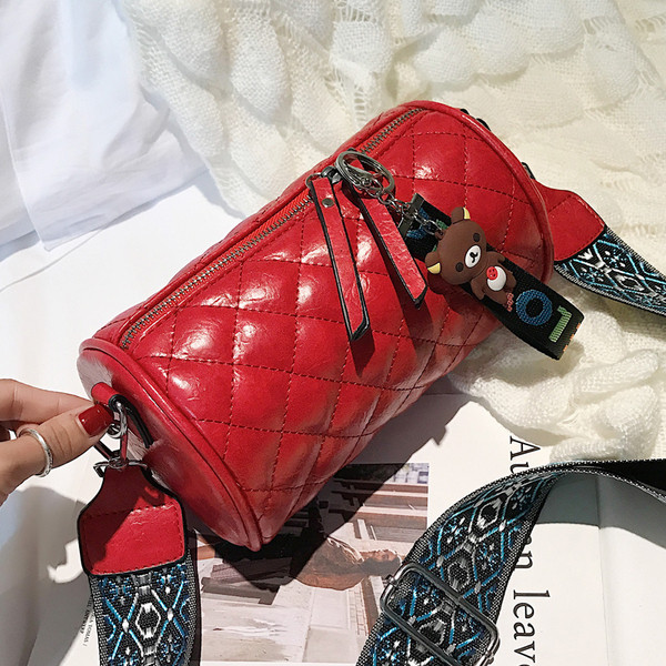 Modern női táska henger alakú többféle színben