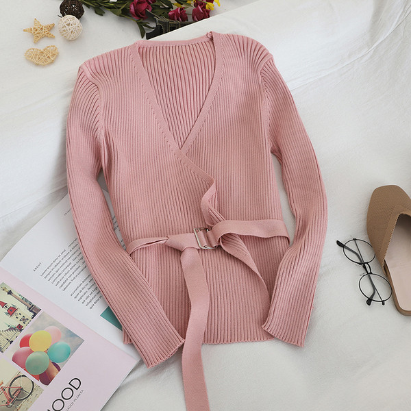 Korszerű női szett, melyben egy kardigán és egy ruha több színben is megtalálható tüllvel