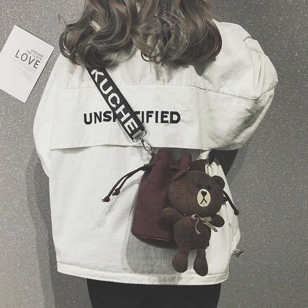 Geanta tip geanta dama cu maner larg si ursulet 3D