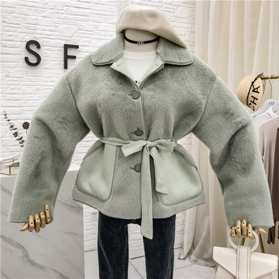 Női pehelykabát övvel és zsebekkel több színben