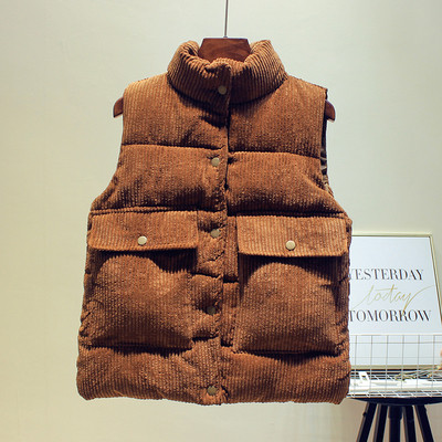 Modern női mellény, gombokkal, zsebekkel, négy színben