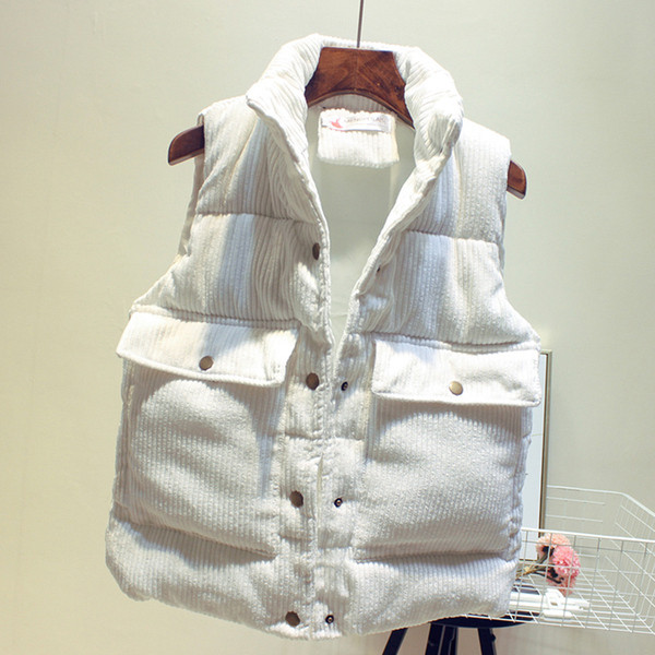 Modern női mellény, gombokkal, zsebekkel, négy színben