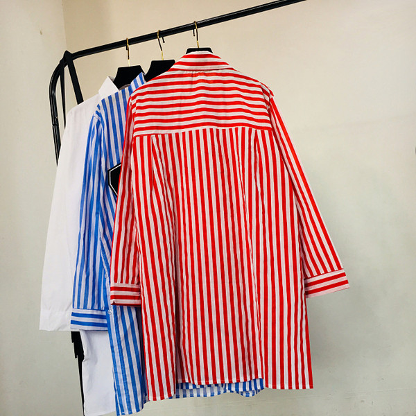 Aktuális női csíkos ing flitterekkel - hosszú modell