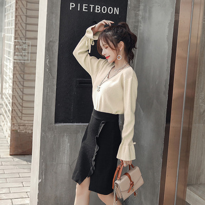 Új modell női pulóver V-nyakú és lótusz ujjú több színben