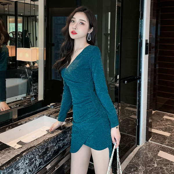 Rochie elegantă de damă, cu mâneci lungi, în verde și roșu