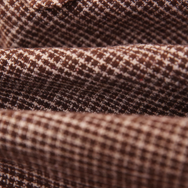 Aktuális női szoknya három színben zsebekkel és övvel