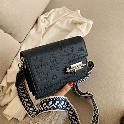 Modern női táska fém elemmel több színben