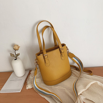 Modern női táska hosszú és rövid fülekkel, többféle színben