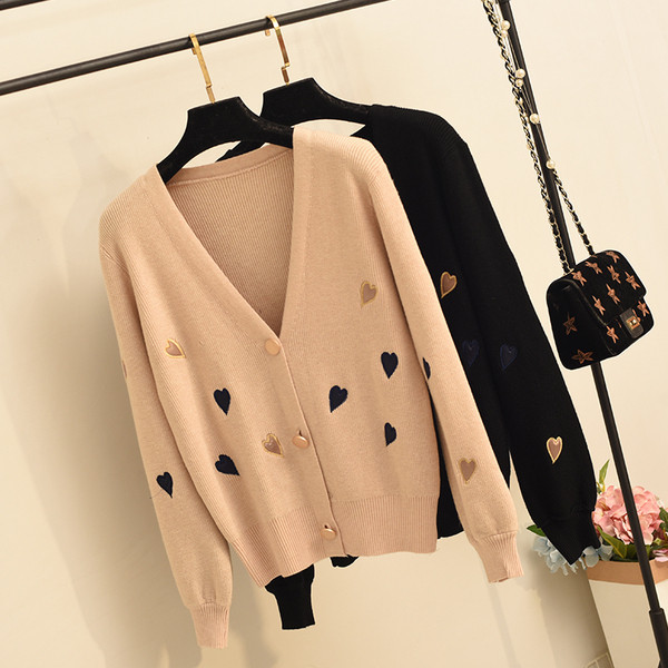 Modern női mellény V-nyakkal és szívecskékkel több színben