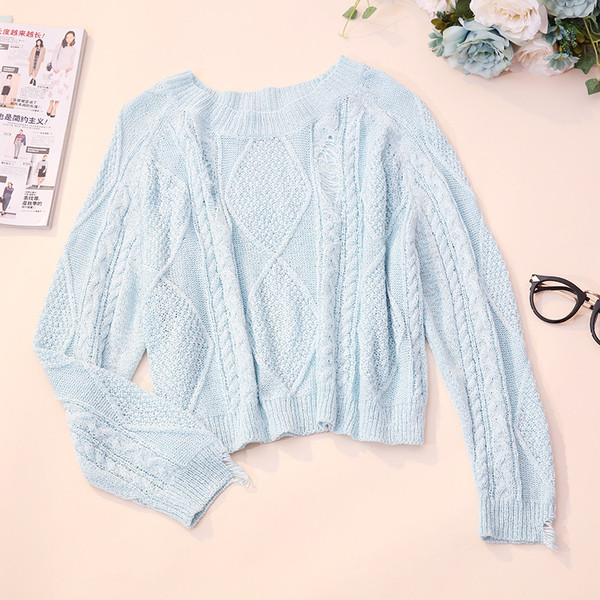 Modern női pulóver öt színben, ovális nyakkivágással