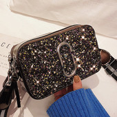 Stílusos női táska két cipzárral és flitterekkel különböző színekben