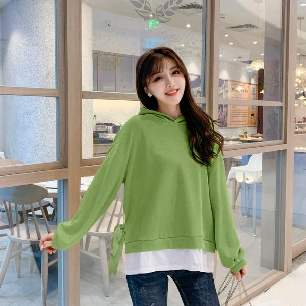 Hétköznapi női pulóver új modellje kapucnival több színben