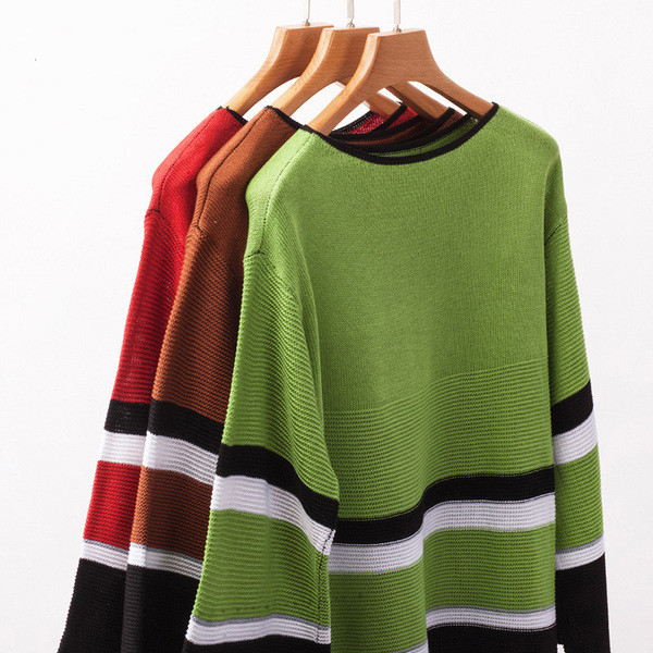 Női pulóver ovális nyakkivágással és lótusz ujjú három színben