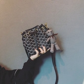 Modern női táska fűzős mackóval, öt színben