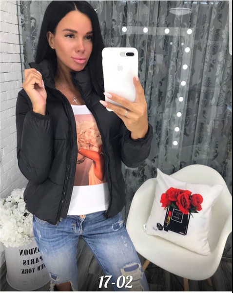 Rövid, kapucni nélküli női kabát többféle színben