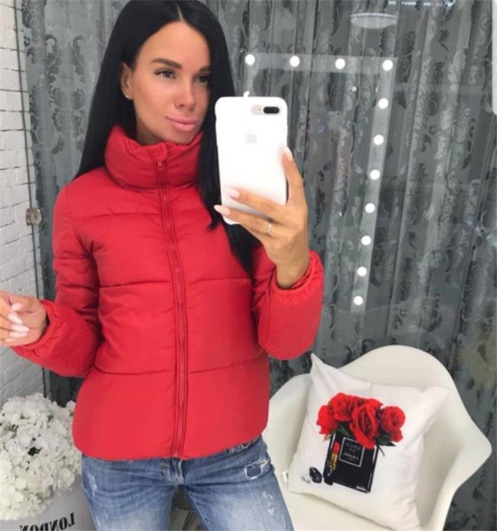 Rövid, kapucni nélküli női kabát többféle színben