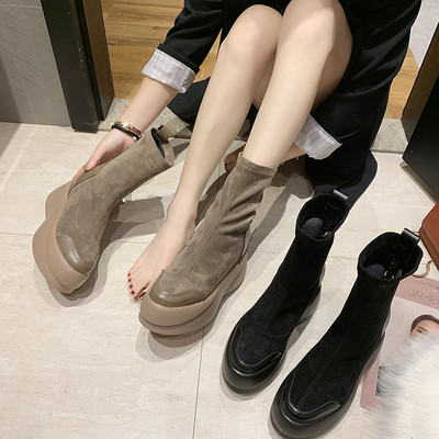 Κορυφαίες γυναικείες  μπότες  σε πλατφόρμα σε μαύρο και καφέ χρώμα