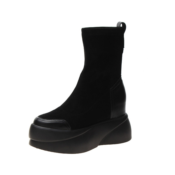 Aktuális női csizma platformos fekete és barna színben